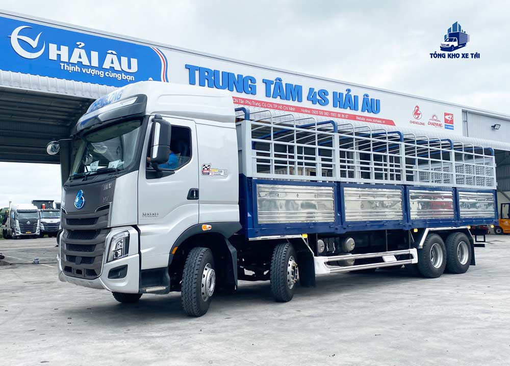 XE TẢI 4 CHÂN CHENGLONG H7 400HP THÙNG MUI BẠT 9.7M